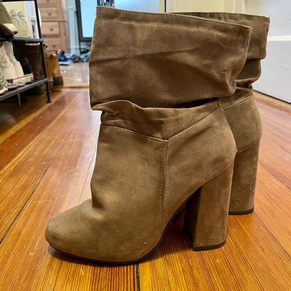 Slouchy suede booties - Picture 1 of 3